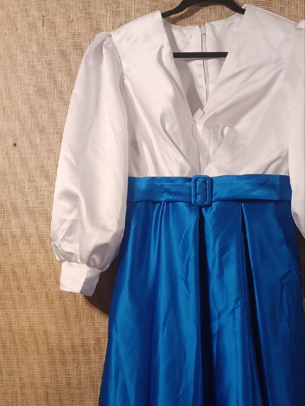 White and Bright Blue V-Neck Puff Sleeve Belted Dress - Picture 6 of 7